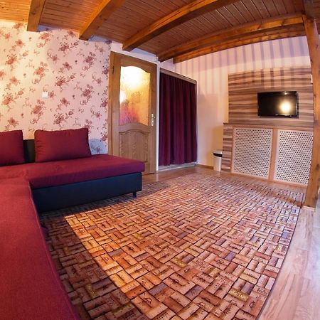 Egri Korona Borhaz Es Wellness Hotel Demjén Екстериор снимка