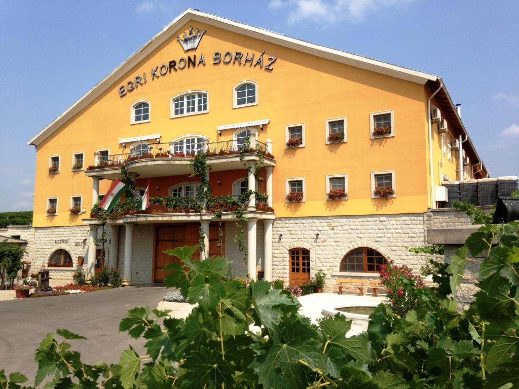 Egri Korona Borhaz Es Wellness Hotel Demjén Екстериор снимка