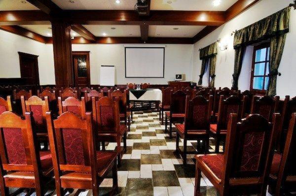 Egri Korona Borhaz Es Wellness Hotel Demjén Екстериор снимка